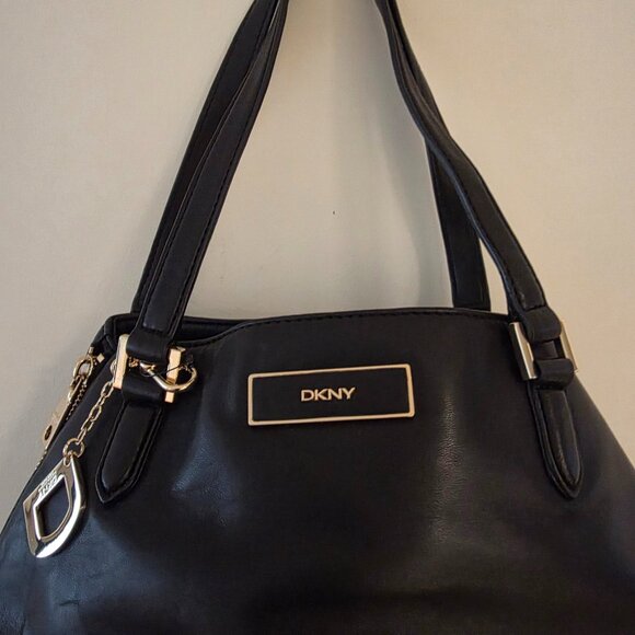 Handbag - Picture 2 of 7